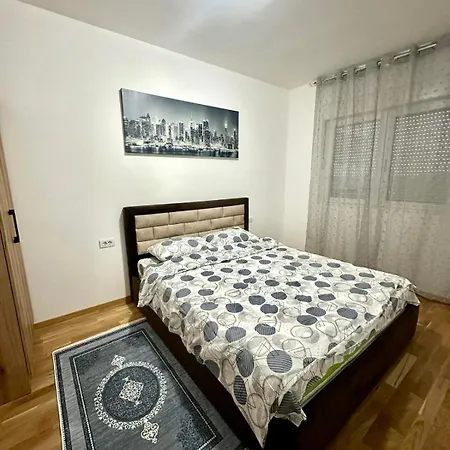 Roomy Lux Apartmant アパート ポドゴリツァ
