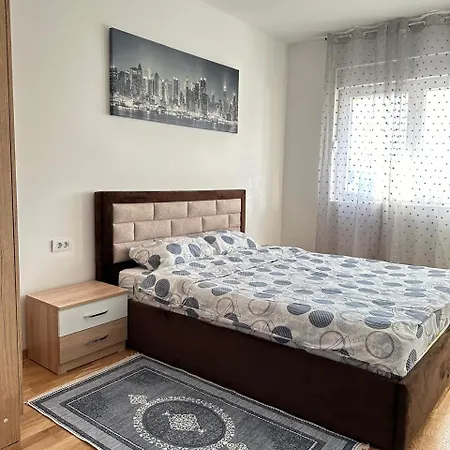 Roomy Lux Apartmant * Ποντγορίτσα