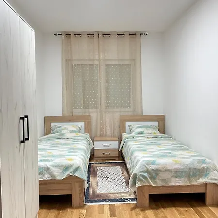 Roomy Lux Apartmant *