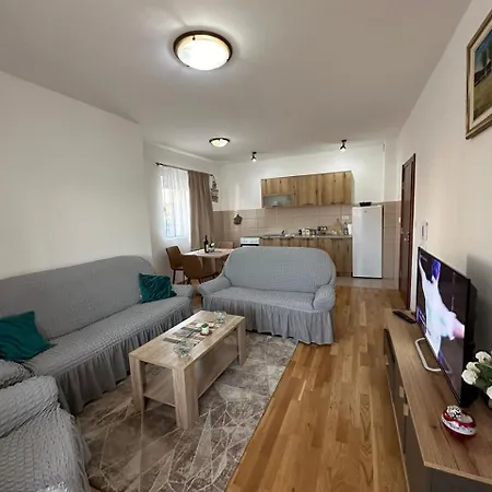 Roomy Lux Apartmant * Подгориця